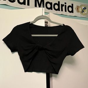 Black Cropped Top!